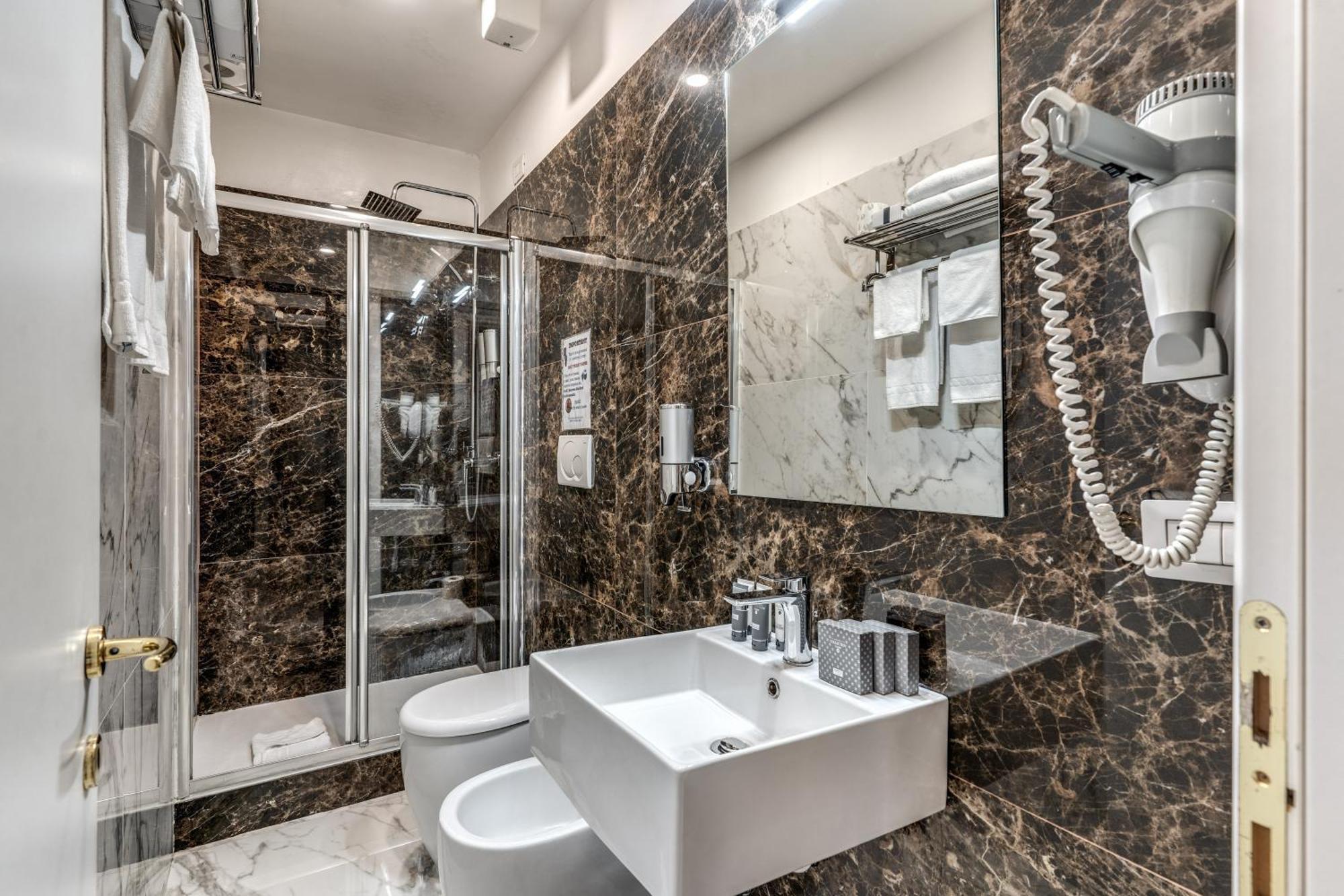 Relais Fontana Di Trevi Hotel Rome Exterior photo