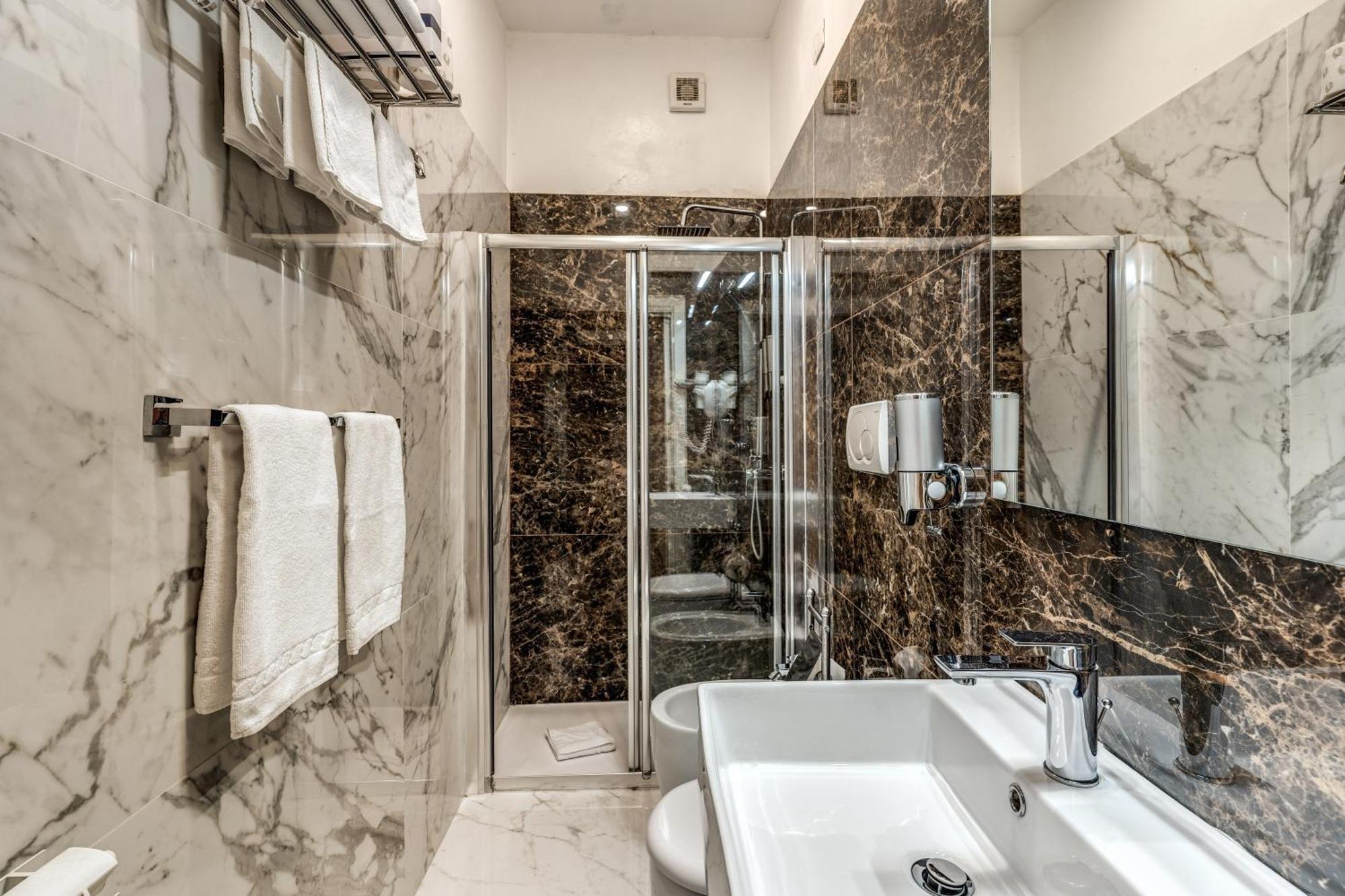 Relais Fontana Di Trevi Hotel Rome Exterior photo