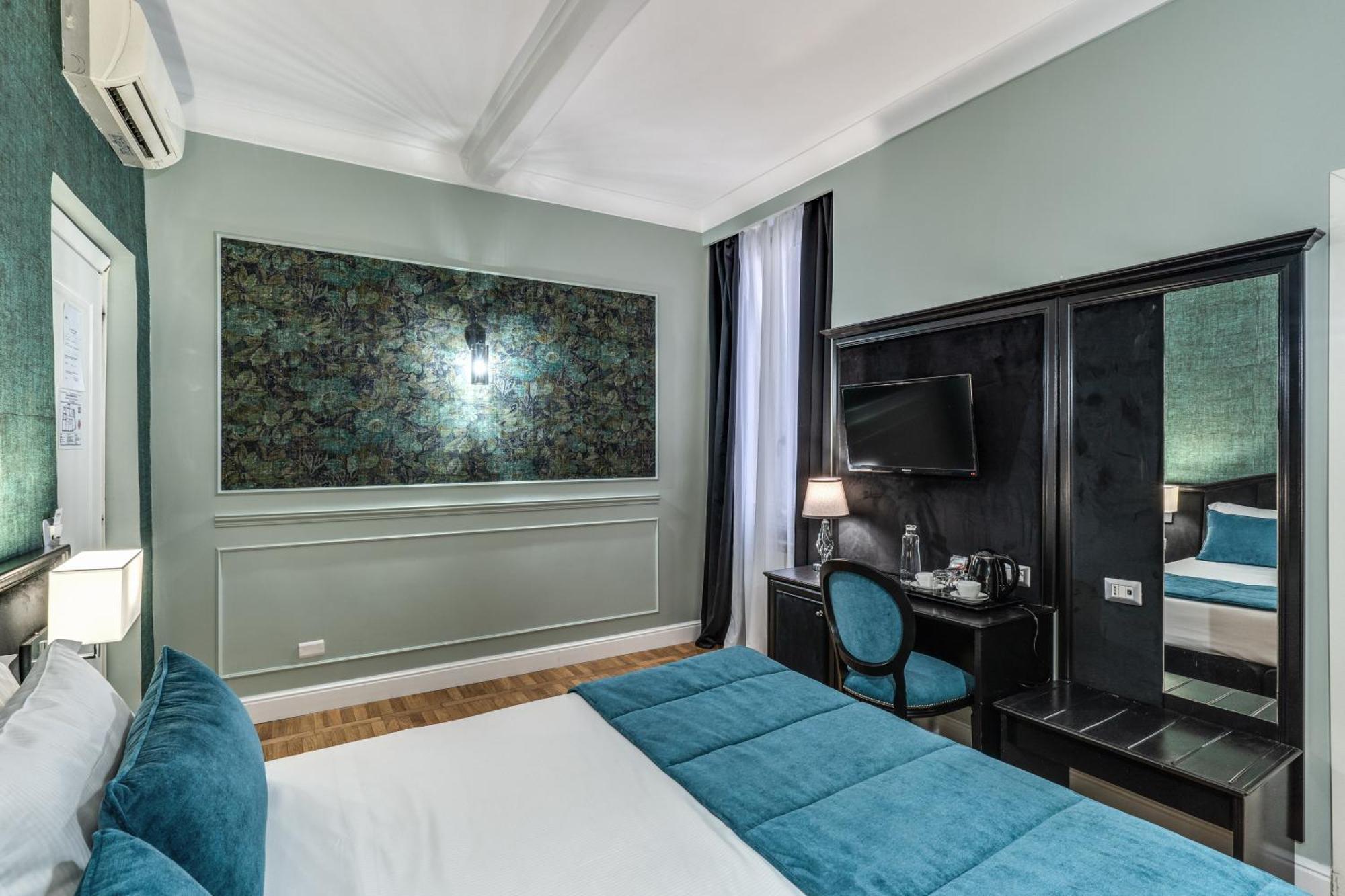 Relais Fontana Di Trevi Hotel Rome Exterior photo