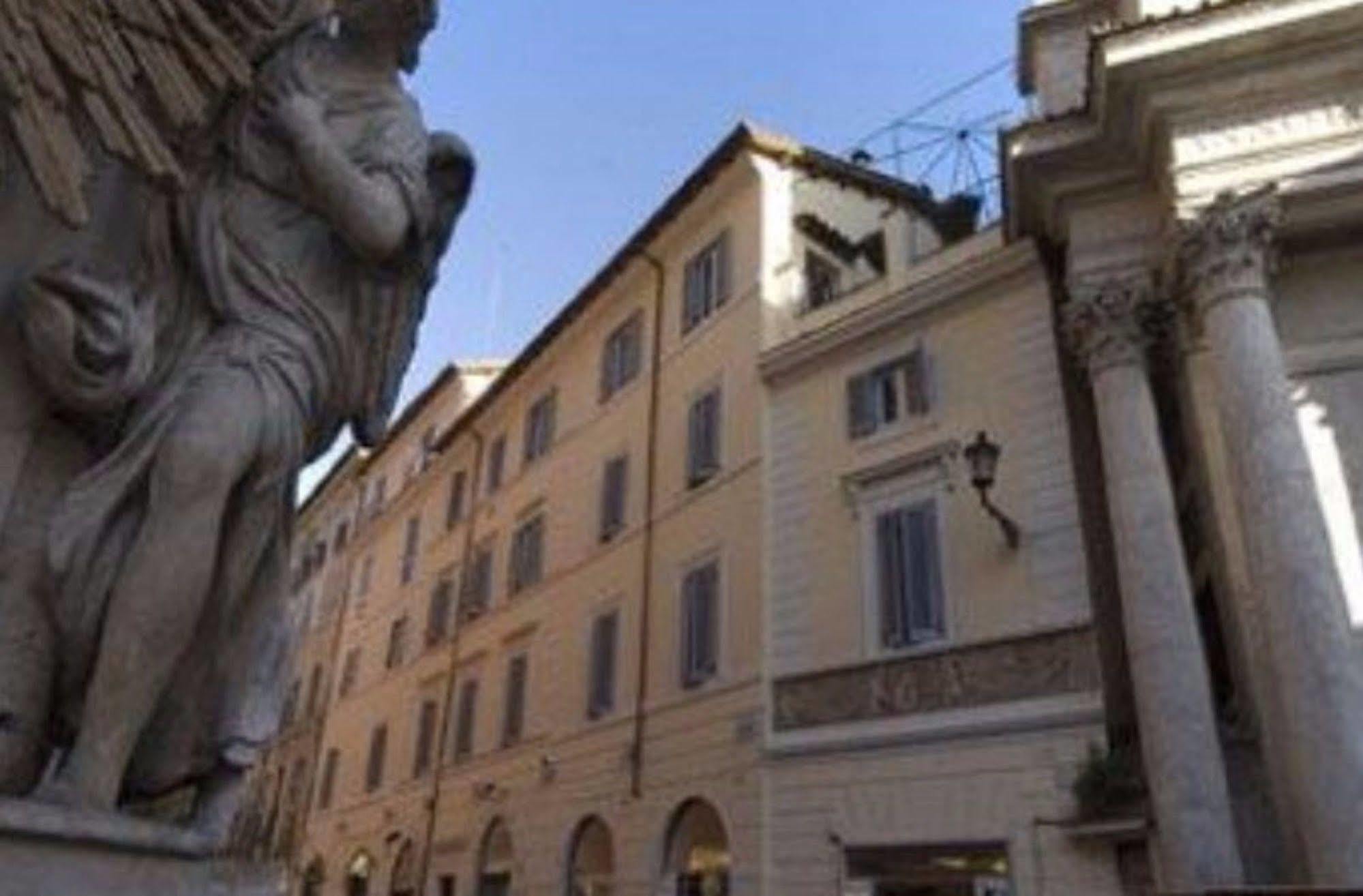 Relais Fontana Di Trevi Hotel Rome Exterior photo