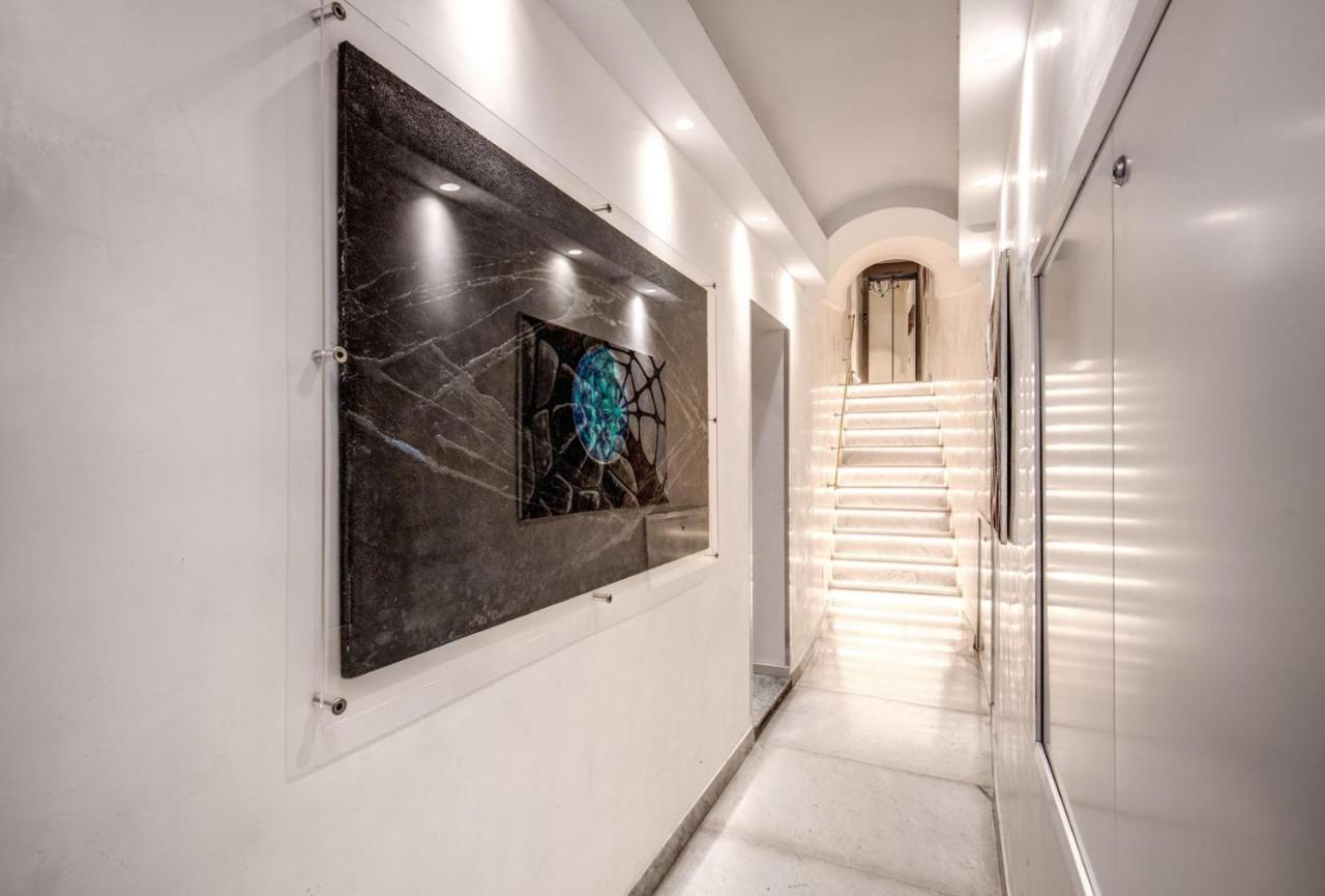Relais Fontana Di Trevi Hotel Rome Exterior photo